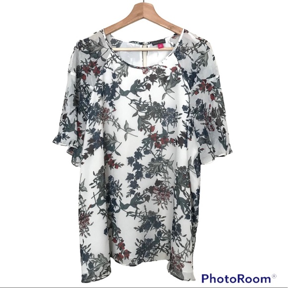 Vince Camuto Floral Flutter Sleeve Blouse | White Lined Top | Blue Red Flowers - Picture 2 of 16